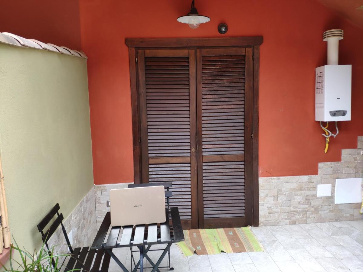La Casa Dei Poeti Villa Villasimius Bagian luar foto