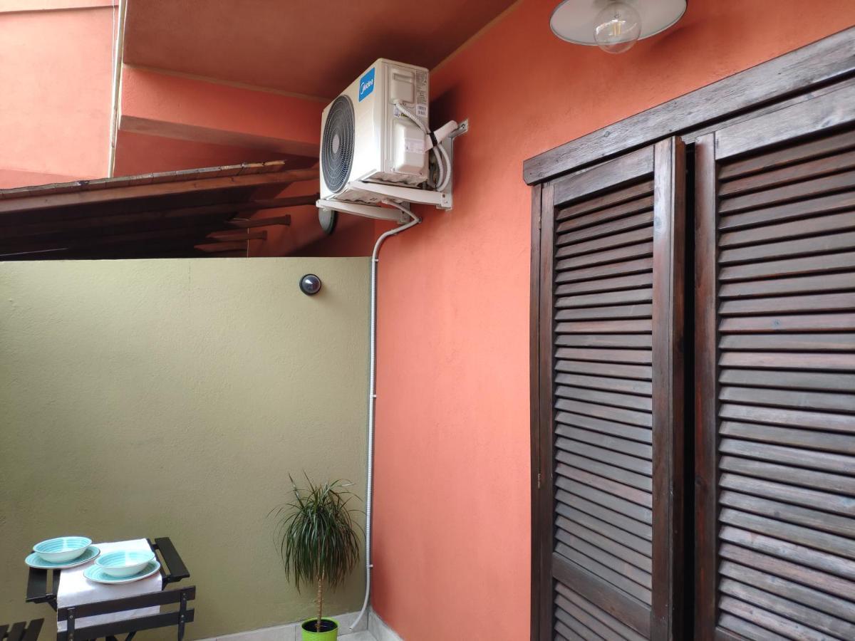 La Casa Dei Poeti Villa Villasimius Bagian luar foto