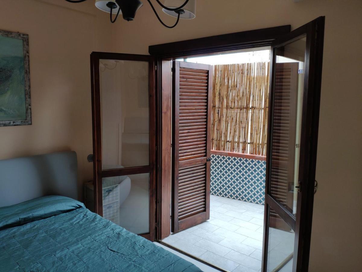 La Casa Dei Poeti Villa Villasimius Bagian luar foto