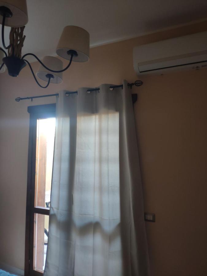La Casa Dei Poeti Villa Villasimius Bagian luar foto